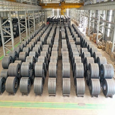 SPCC / SPHC / SPCD 冷式ロール鋼板 0.12-3mm 厚さ 12.7mm-1500mm 幅 染色し油性コイル