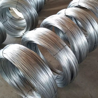 製造 1.6mm Sch80 Ss400 S235jr Q345 Q195 ホットローリング 低炭素鋼鉄筋棒 黒色 熱線