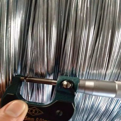 ISO認定 亜鉛で覆われた高張力高炭素鋼のガルバン化ワイヤー