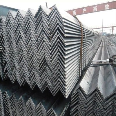 ASTM A36 A53 Q235 Q345 カーボン等角鋼 鋳造鉄 L 形 軽鋼 角棒