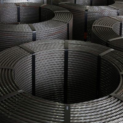 7×19 4mm 6mm 重量体育館 フィットネス スチールケーブル TPU コーティング 柔軟な鋼鉄ワイヤロープ