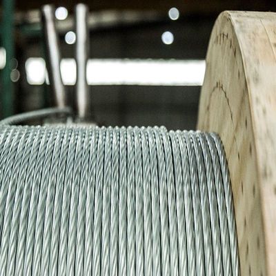 標準化技術 ACSR のための4.77mm電熱鋼鉄ワイヤストランド/スタイワイヤ/ガイワイヤ
