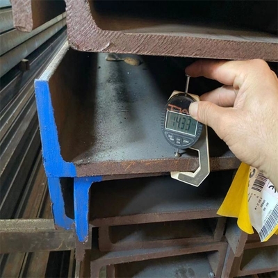 パーソナライズされた41X41 ASTM A36 建築構造鋼プロファイル UチャネルCチャネル鋼