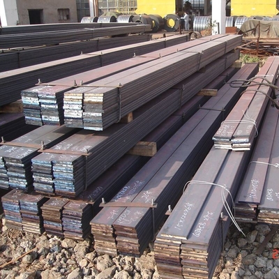 Q235 Ss400 ASTM A36 S235jr Q345b S355jr SAE1020 SAE1045カーボン円形の鉄棒/正方形の棒鋼